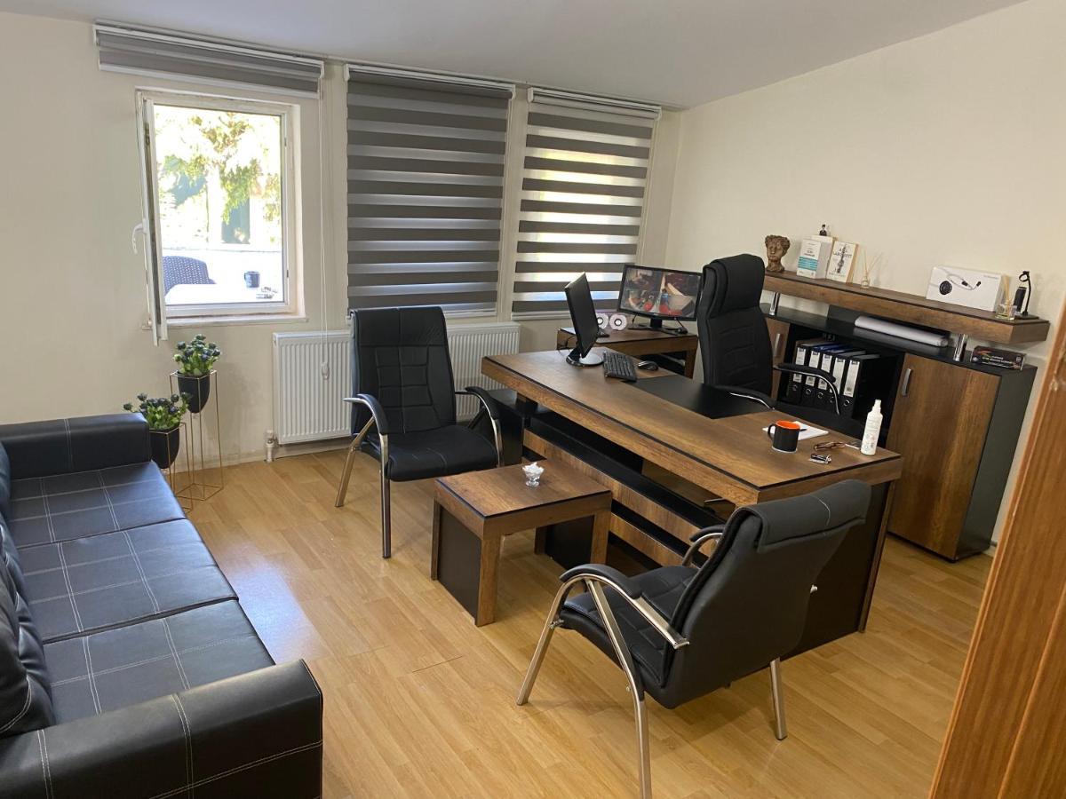 Beauty Palace Clinic Beylikduzu Estetik Büyükçekmece Extérieur photo
